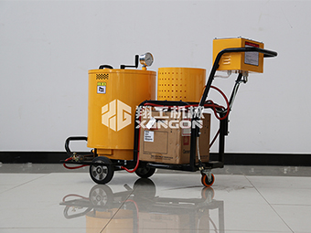 翔工手扶瀝青灌縫機(jī)，您的路面養(yǎng)護(hù)“專(zhuān)家”