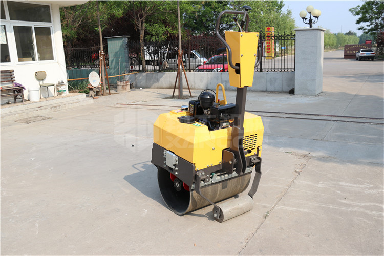 引起小型壓路機(jī)價(jià)格不穩(wěn)定的原因是什么原因呢？